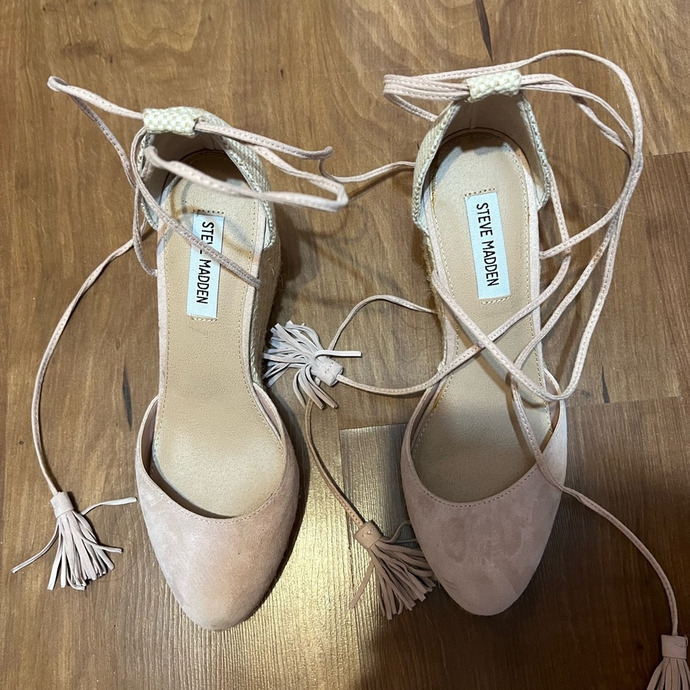 Steve Madden Soft Pink Wedges